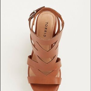 TORRID COGNAC CUTOUT PLATFORM WEDGE
